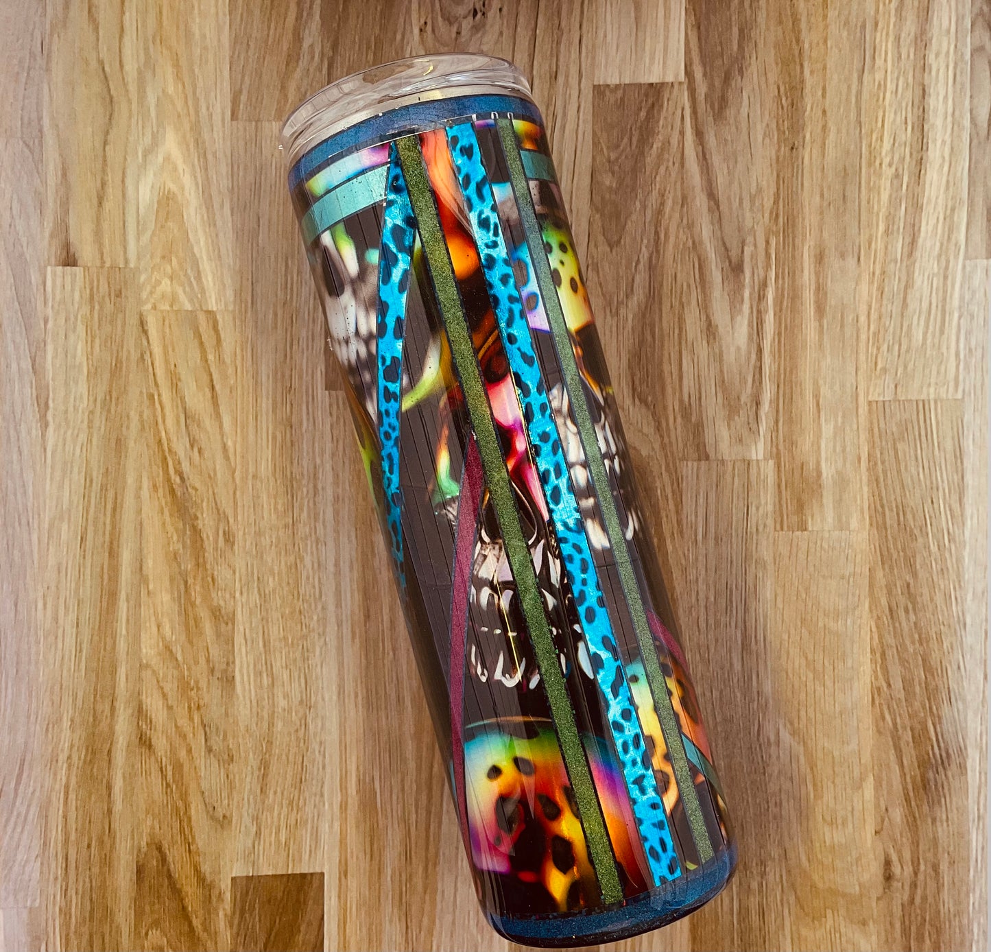 30oz Holographic Skull